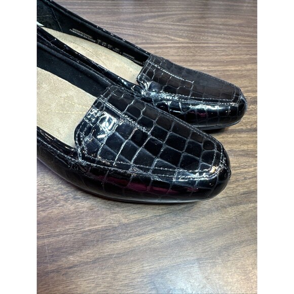 Clarks Artisan Shoes Pumps Heels Women Size 9.5N Black Patent Slip On - Picture 16 of 16